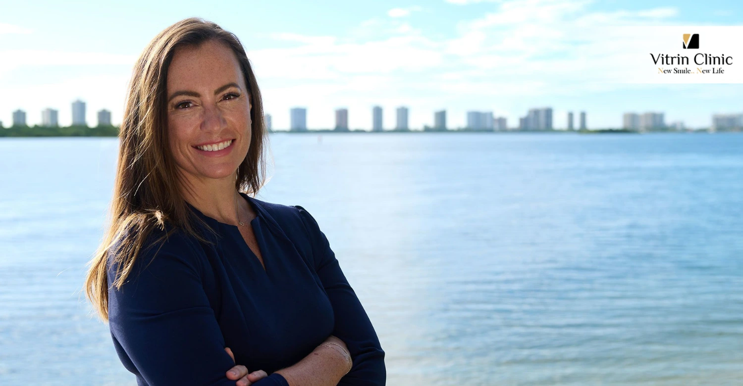 ¿Cómo refleja la sonrisa de Emily Gregory su personalidad?